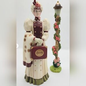 Avon Mrs. Albee Award 2006 Statue